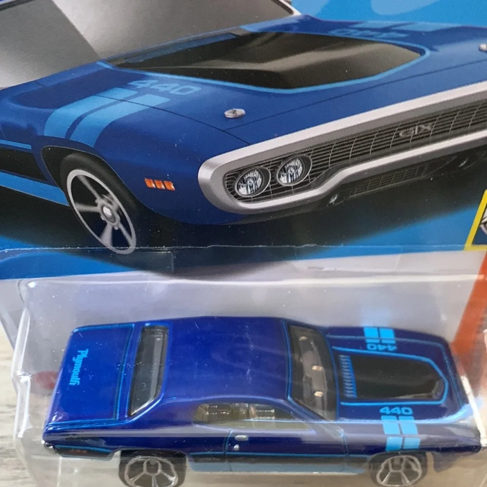 Hot Wheels Car 1971 Plymouth GTX Blue Car HotWheels Muscle Mania Mattel 2023 New